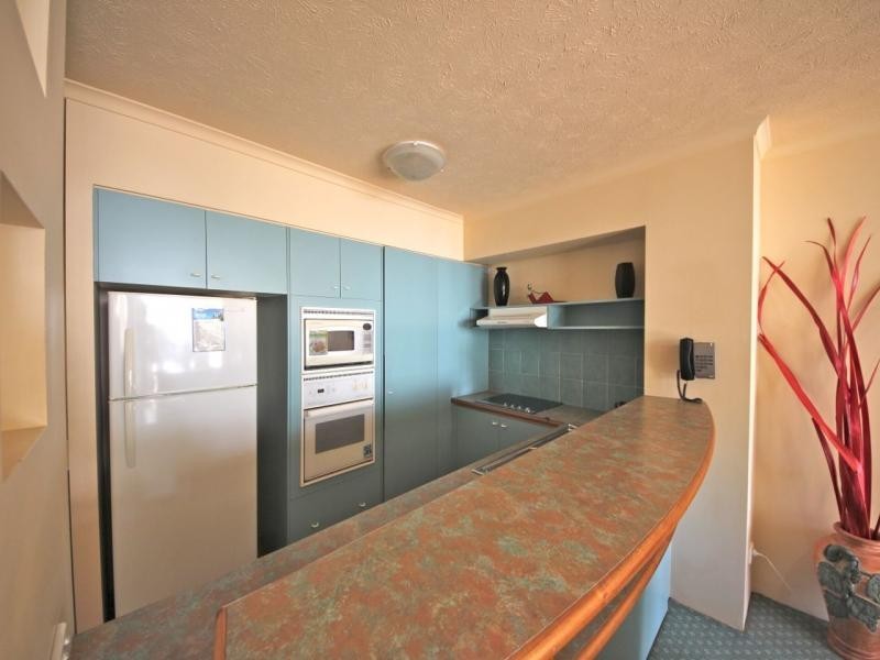 10 Alexandra Avenue, Broadbeach QLD 4218