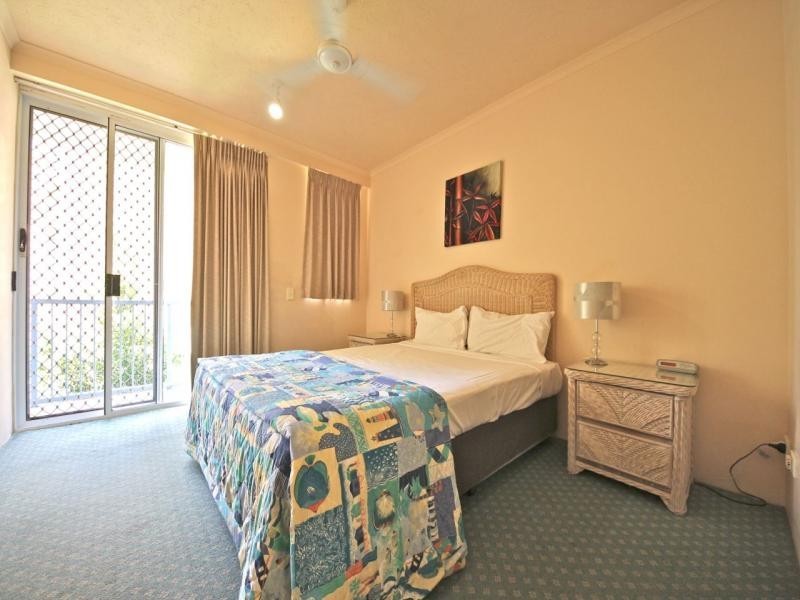 10 Alexandra Avenue, Broadbeach QLD 4218