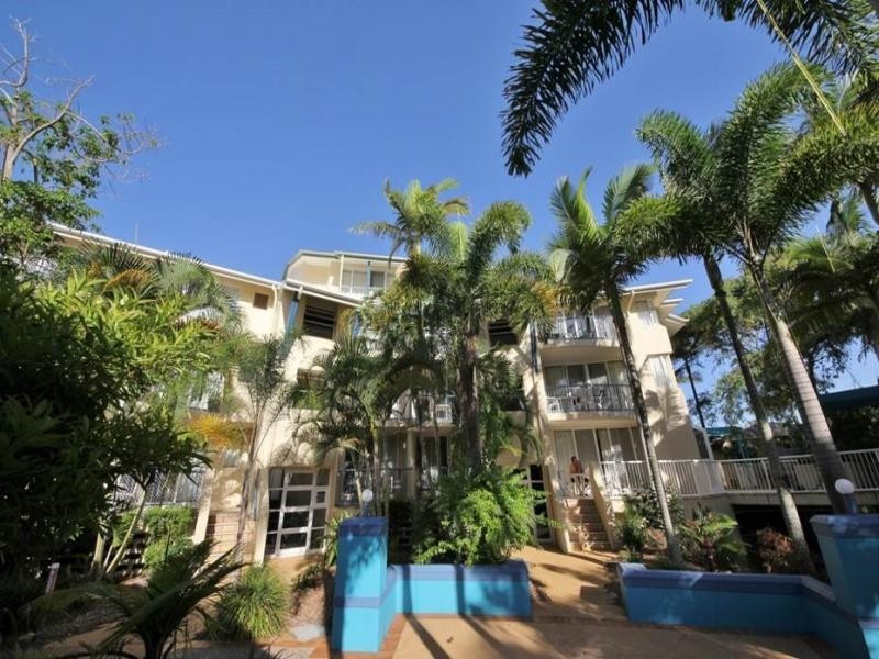 120/10 Alexandra Avenue, Mermaid Beach QLD 4218
