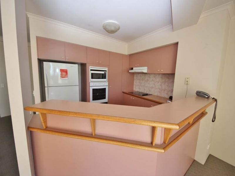 120/10 Alexandra Avenue, Mermaid Beach QLD 4218