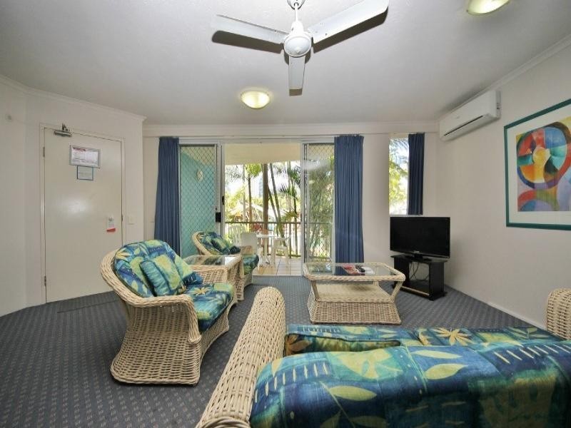 133/10 Alexandra Avenue, Broadbeach QLD 4218