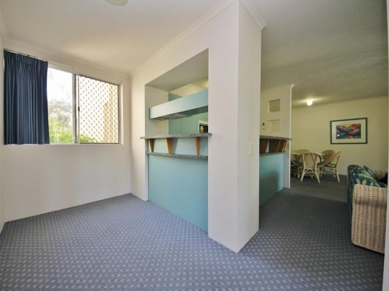133/10 Alexandra Avenue, Broadbeach QLD 4218