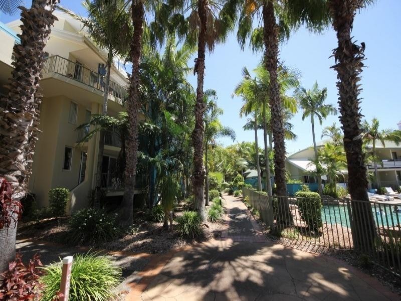 133/10 Alexandra Avenue, Broadbeach QLD 4218