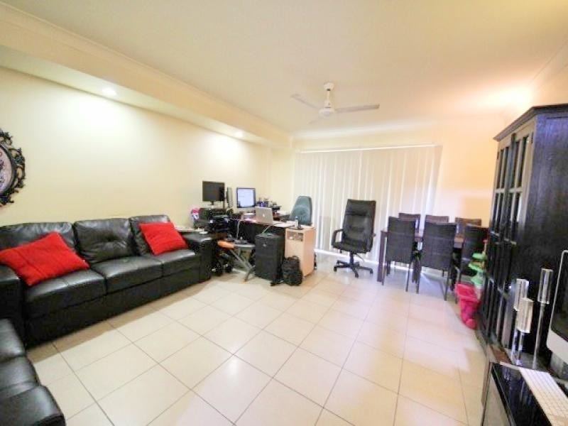 215 Cottesloe Drive, Mermaid Waters QLD 4218