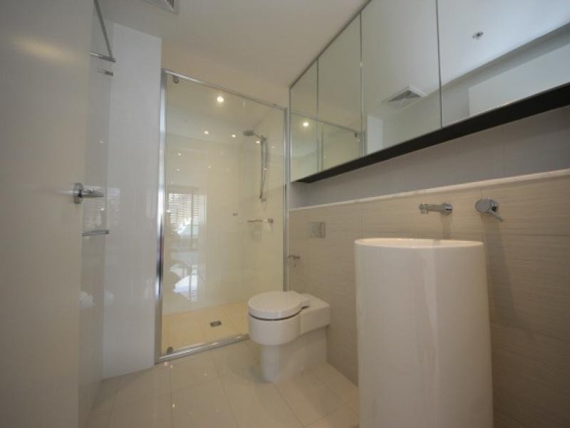 20602/4  Charles Avenue, Broadbeach QLD 4218