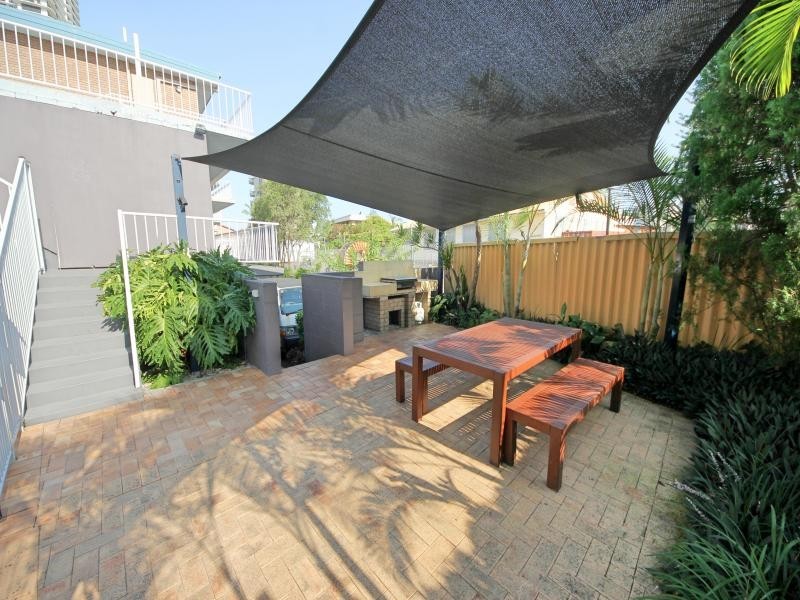 9-11 Old Burleigh Road, Surfers Paradise QLD 4217