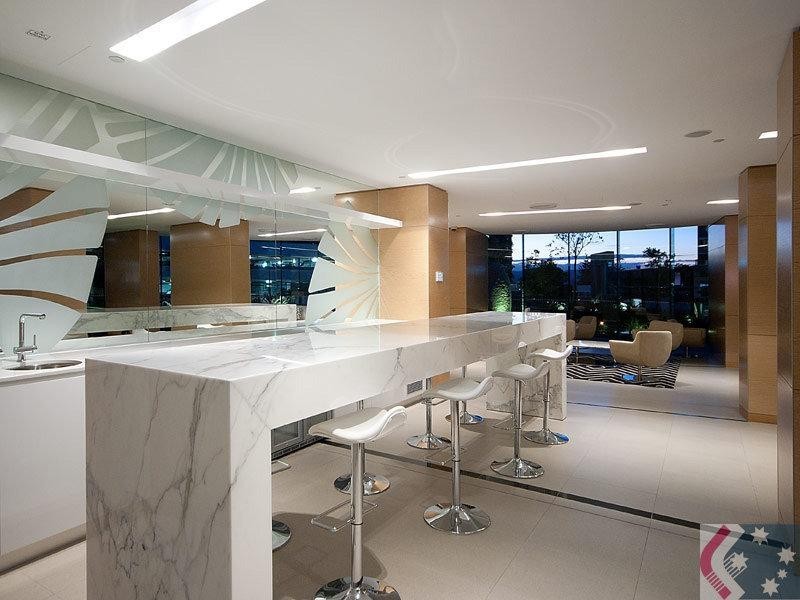 10705/4 Charles Avenue, Broadbeach QLD 4218