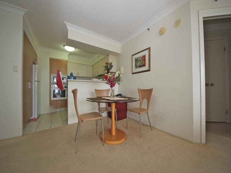 2632 Gold Coast Highway, Broadbeach QLD 4218