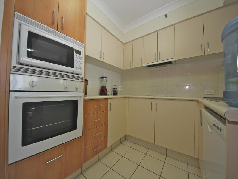 2632 Gold Coast Highway, Broadbeach QLD 4218