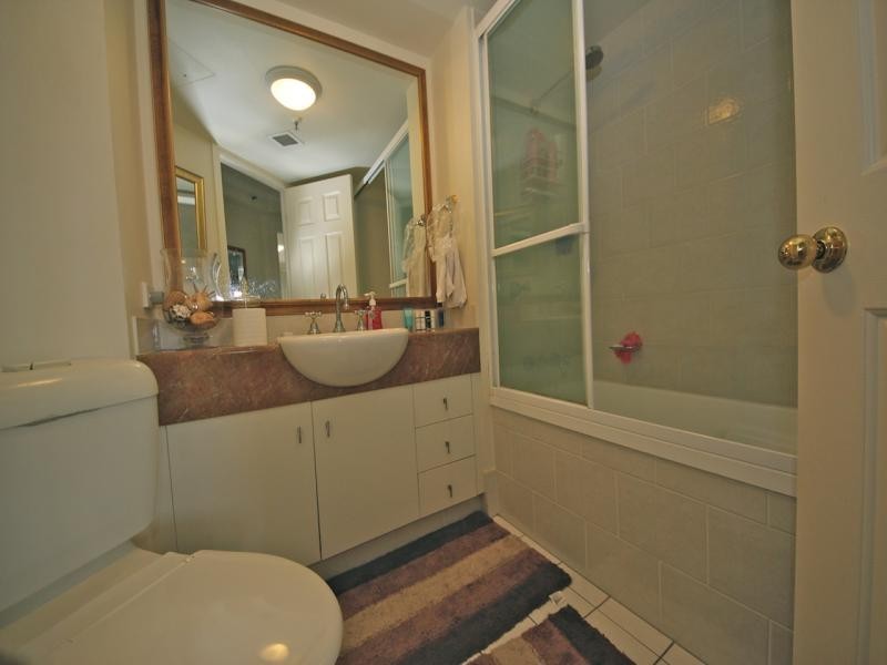 2632 Gold Coast Highway, Broadbeach QLD 4218