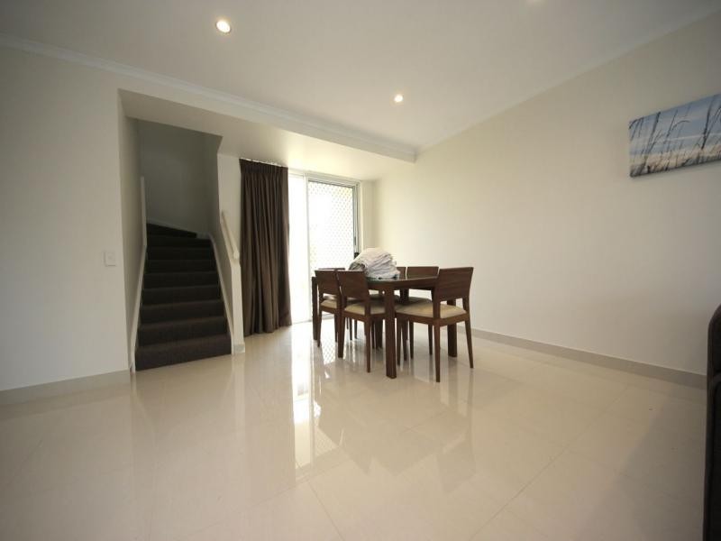 10-16 Alexandra Avenue, Mermaid Beach QLD 4218