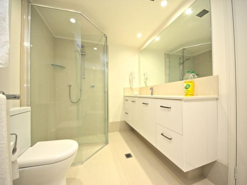 10-16 Alexandra Avenue, Mermaid Beach QLD 4218