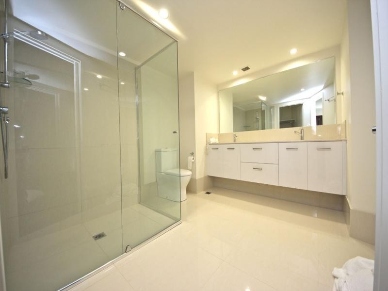 10-16 Alexandra Avenue, Mermaid Beach QLD 4218