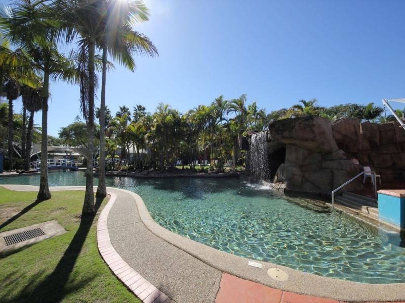 10-16 Alexandra Avenue, Mermaid Beach QLD 4218