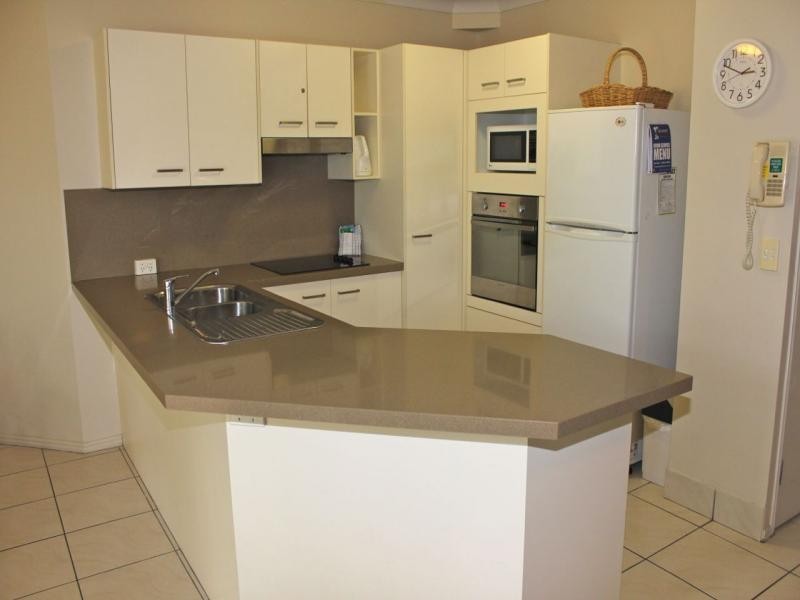 7 redondo Avenue, Miami QLD 4220