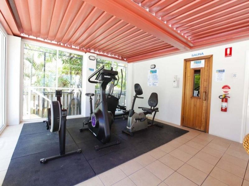 72/210 Surf Parade, Broadbeach QLD 4218