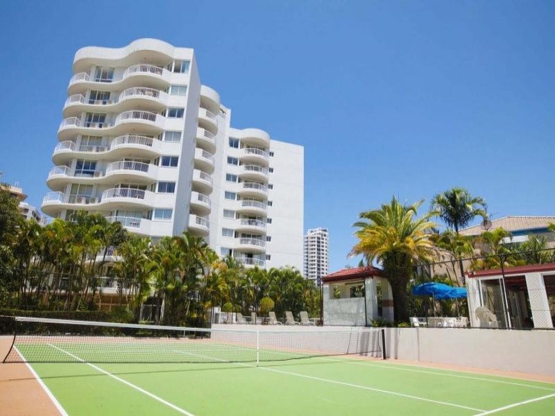 72/210 Surf Parade, Broadbeach QLD 4218