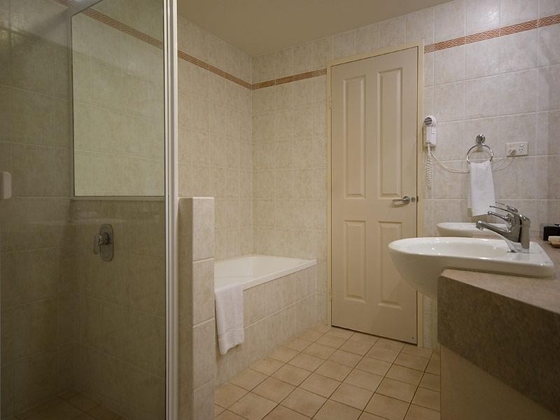 501/3400 GOLD COAST HIGHWAY, Surfers Paradise QLD 4217