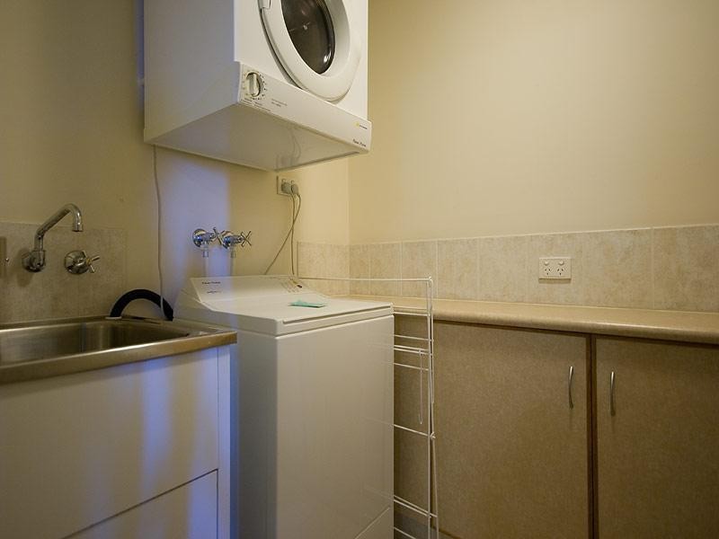 501/3400 GOLD COAST HIGHWAY, Surfers Paradise QLD 4217