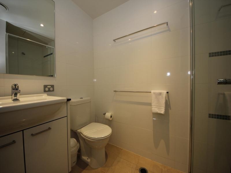 22 Sierra Grand, Surf Parade, Broadbeach QLD 4218