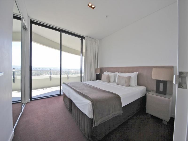 04/89 THE WAVE, 89 Surf Parade, Broadbeach QLD 4218