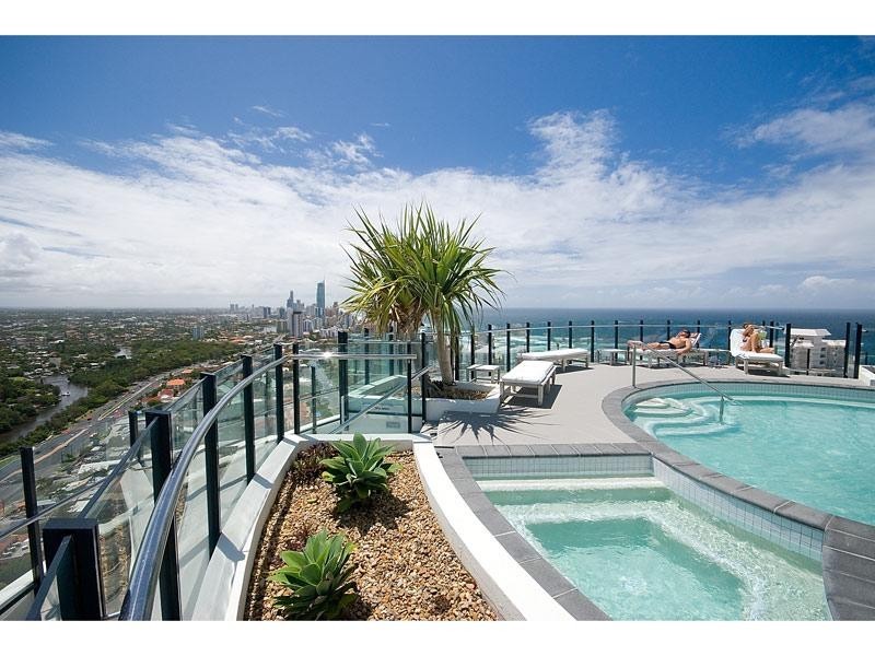 04/89 THE WAVE, 89 Surf Parade, Broadbeach QLD 4218