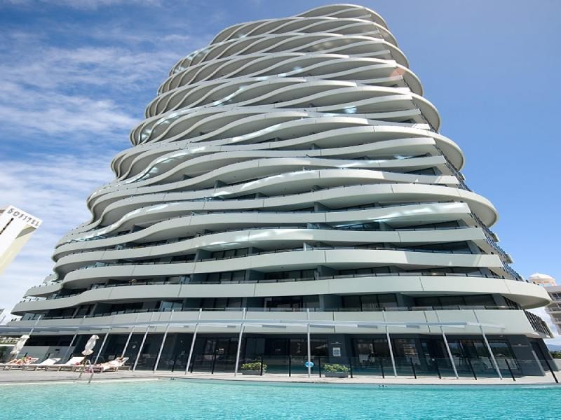 04/89 THE WAVE, 89 Surf Parade, Broadbeach QLD 4218