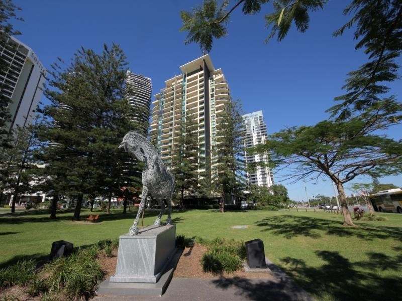 2685 GOLD COAST HIGHWAY, Broadbeach QLD 4218