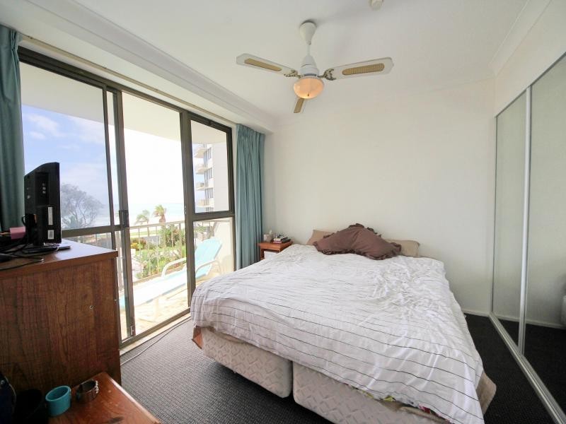 4 Britannia Ave, Broadbeach QLD 4218