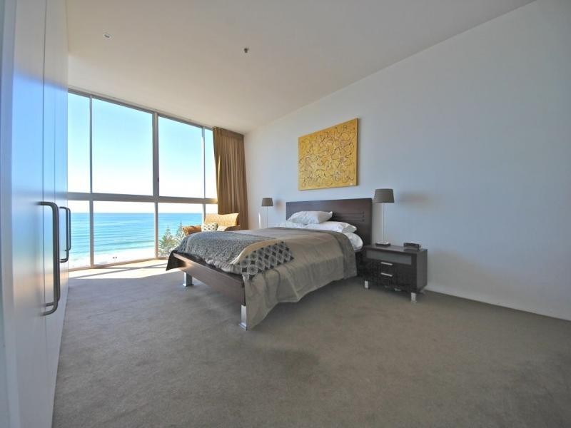 159 Old Burleigh Road, Broadbeach QLD 4218