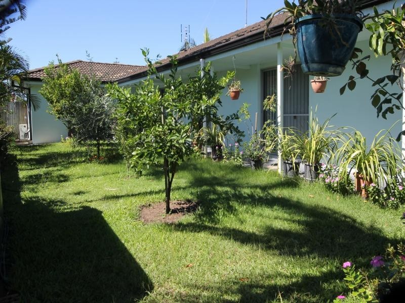 47 Bermuda St, Broadbeach Waters QLD 4218