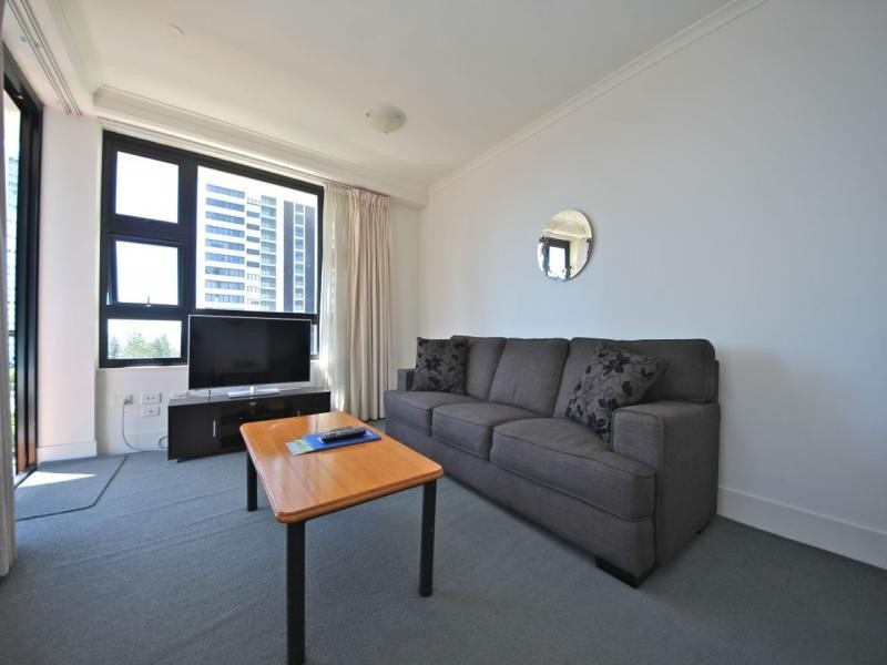 30 Surf Parade, Broadbeach QLD 4218