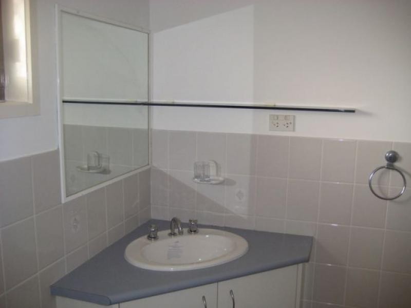 Blake St, Southport QLD 4215