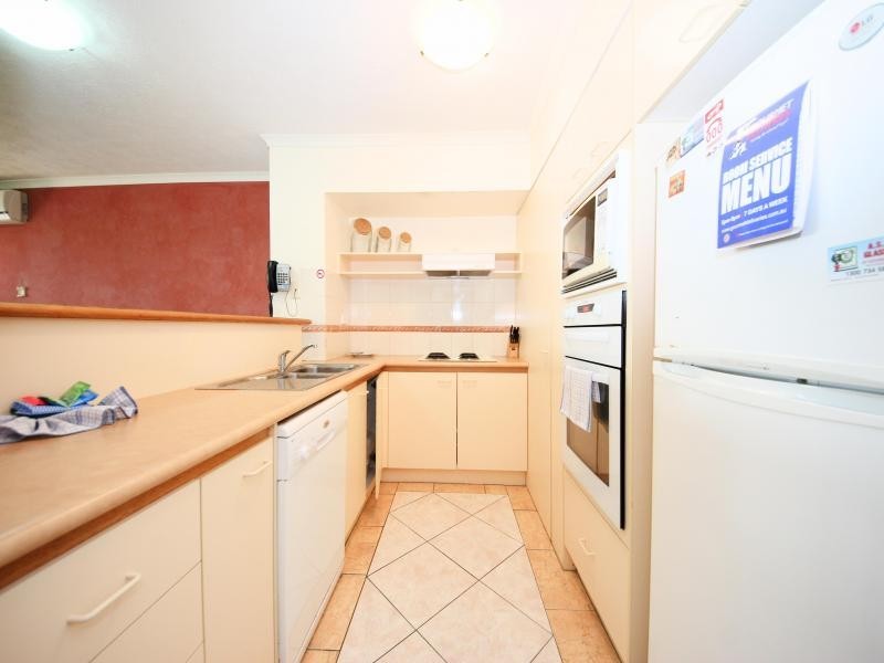 2320-2330 DIAMOND SANDS, Gold Coast Highway, Mermaid Beach QLD 4218