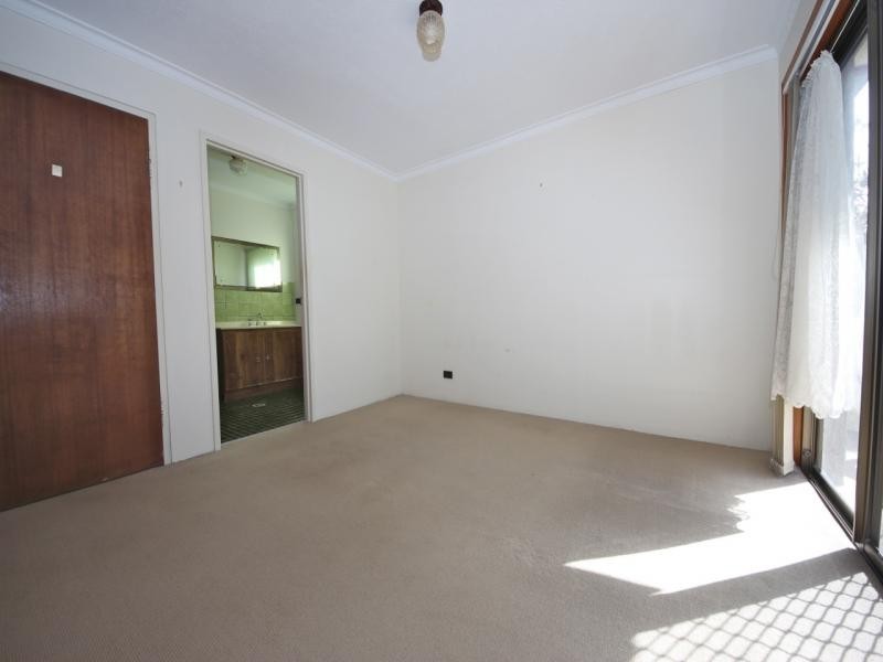 27 Second Avenue, Broadbeach QLD 4218