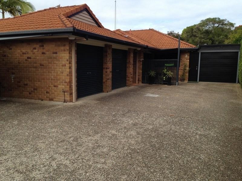 Holland Court, Broadbeach Waters QLD 4218