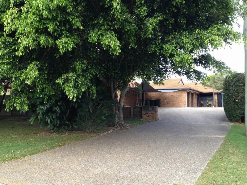 Holland Court, Broadbeach Waters QLD 4218