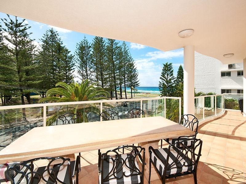 106 Old Burleigh Road, Broadbeach QLD 4218