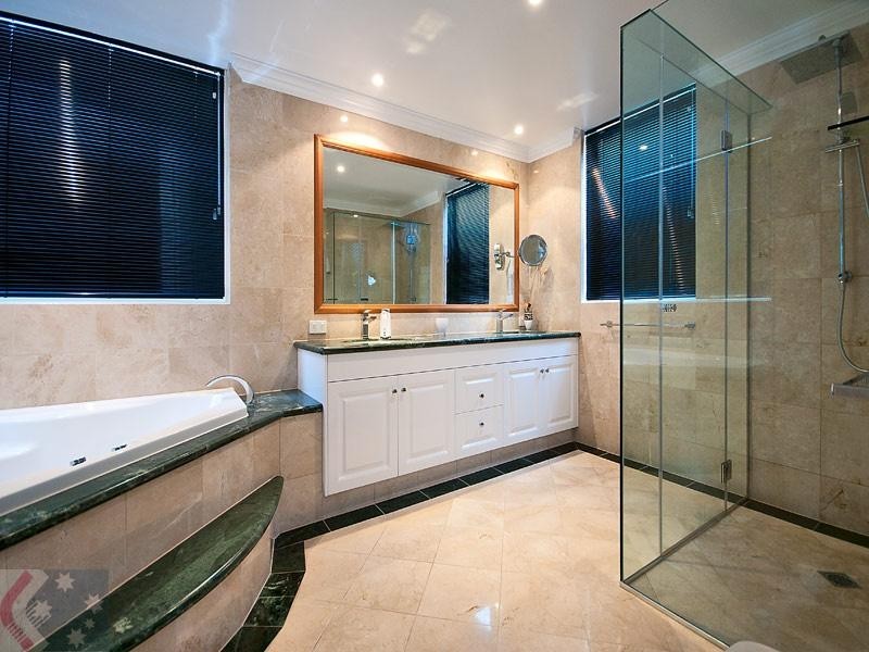 106 Old Burleigh Road, Broadbeach QLD 4218