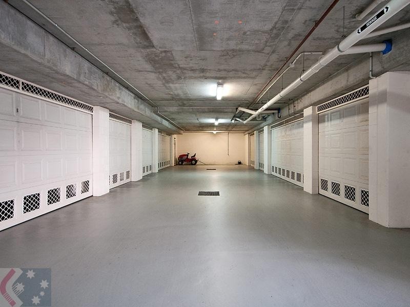 106 Old Burleigh Road, Broadbeach QLD 4218