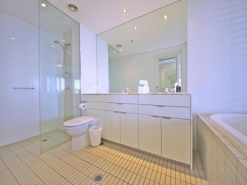 14 ULTRA, George Ave, Broadbeach QLD 4218