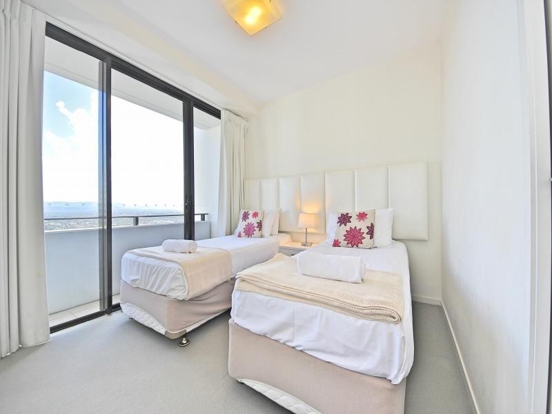 14 ULTRA, George Ave, Broadbeach QLD 4218