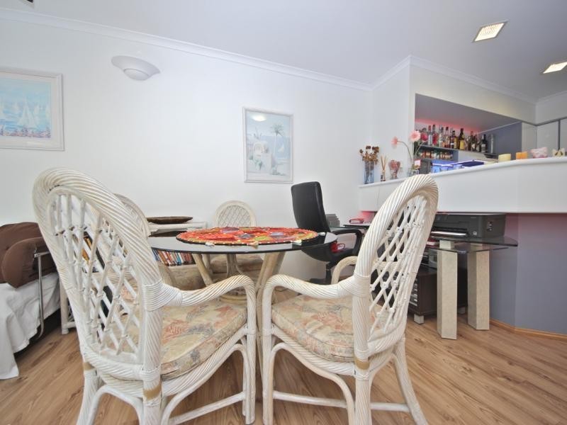 16 Crescent Avenue, Mermaid Beach QLD 4218