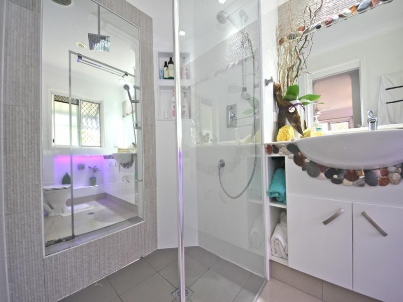 16 Crescent Avenue, Mermaid Beach QLD 4218