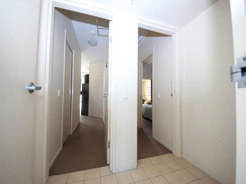 1106/42 Surf Parade, Broadbeach QLD 4218