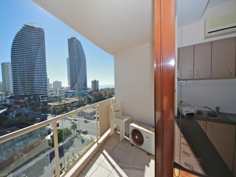 1106/42 Surf Parade, Broadbeach QLD 4218
