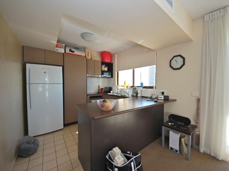 42 Surf Parade, Broadbeach QLD 4218