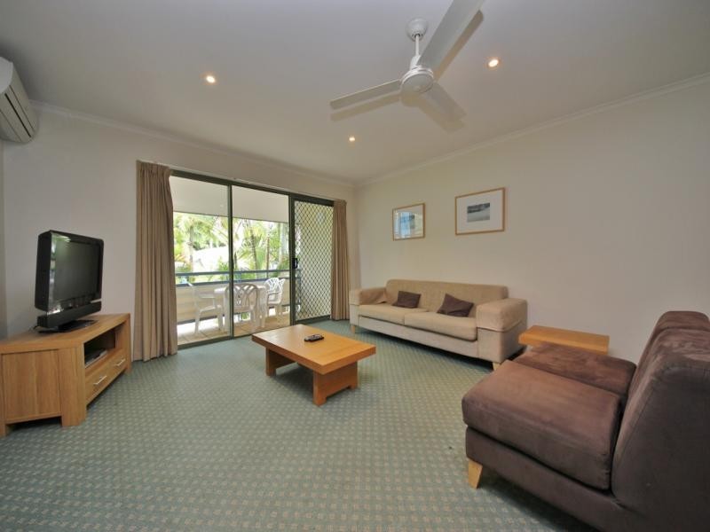 10 Alexandra Avenue, Mermaid Beach QLD 4218