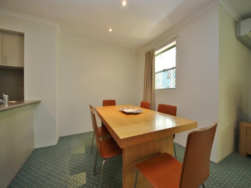 10 Alexandra Avenue, Mermaid Beach QLD 4218