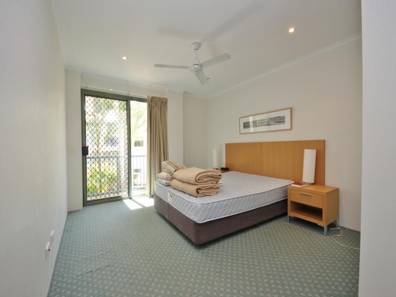 10 Alexandra Avenue, Mermaid Beach QLD 4218